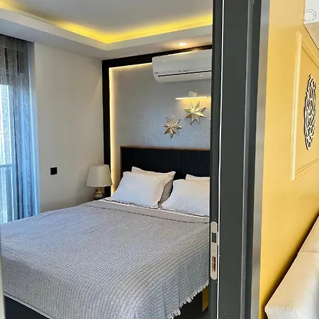 Only One Suites & Residences Apartment *