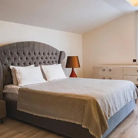 Only One & Residences Apartman