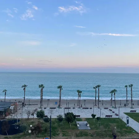 Only One & Residences Apartman *