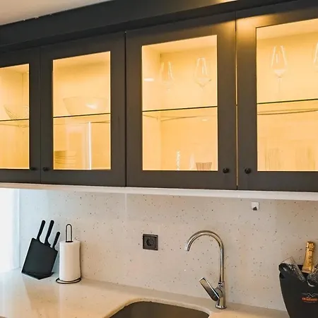 Only One & Residences Апартаменты *